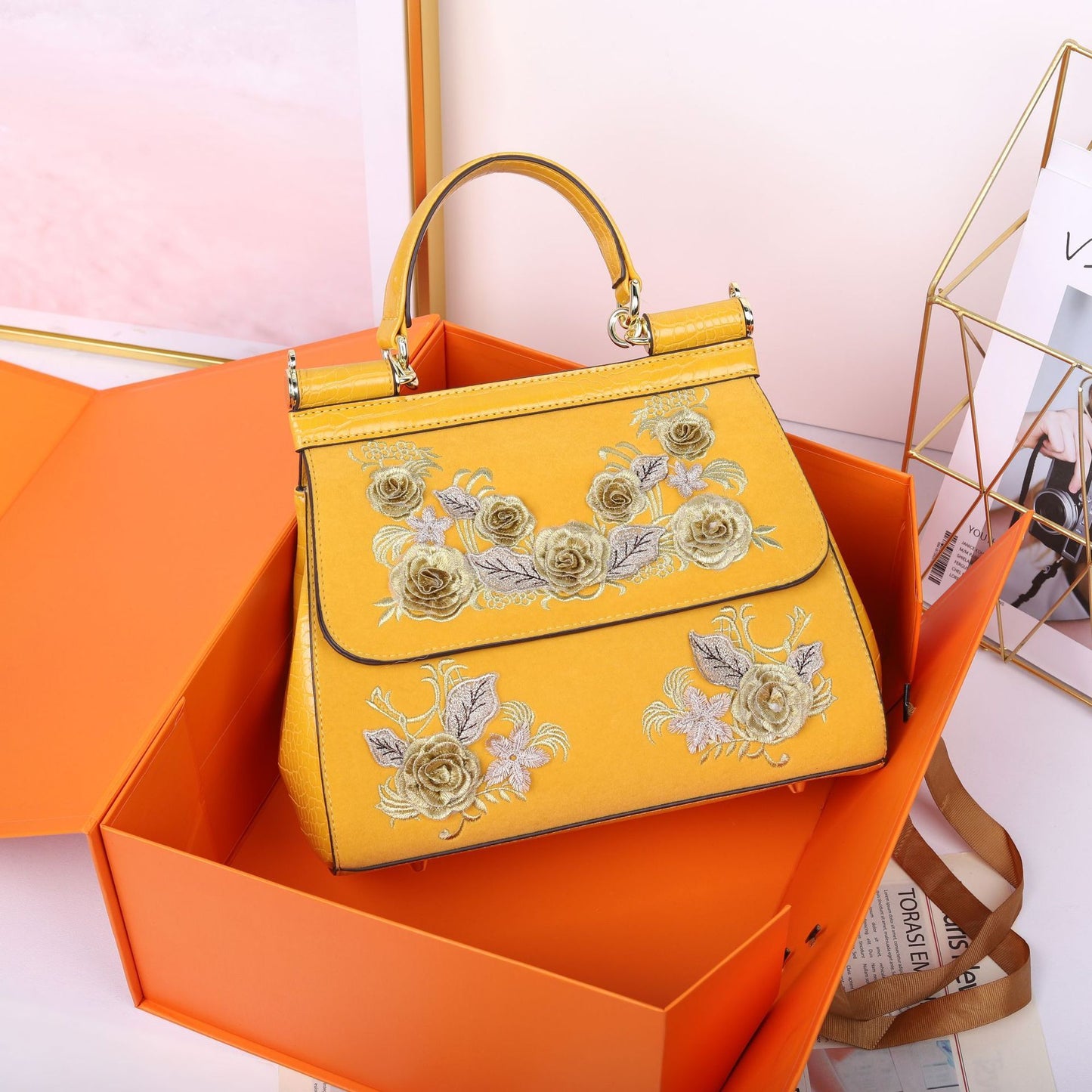 Women's Hand-held Embroidered Flower Crossbody Bag