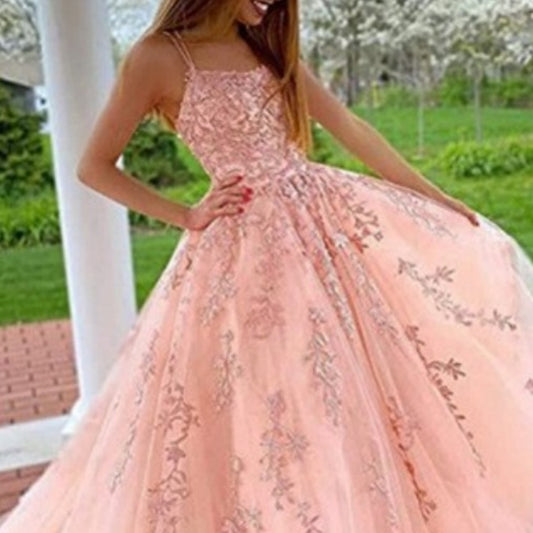 Robe de soirée caraco longue en tulle et dentelle