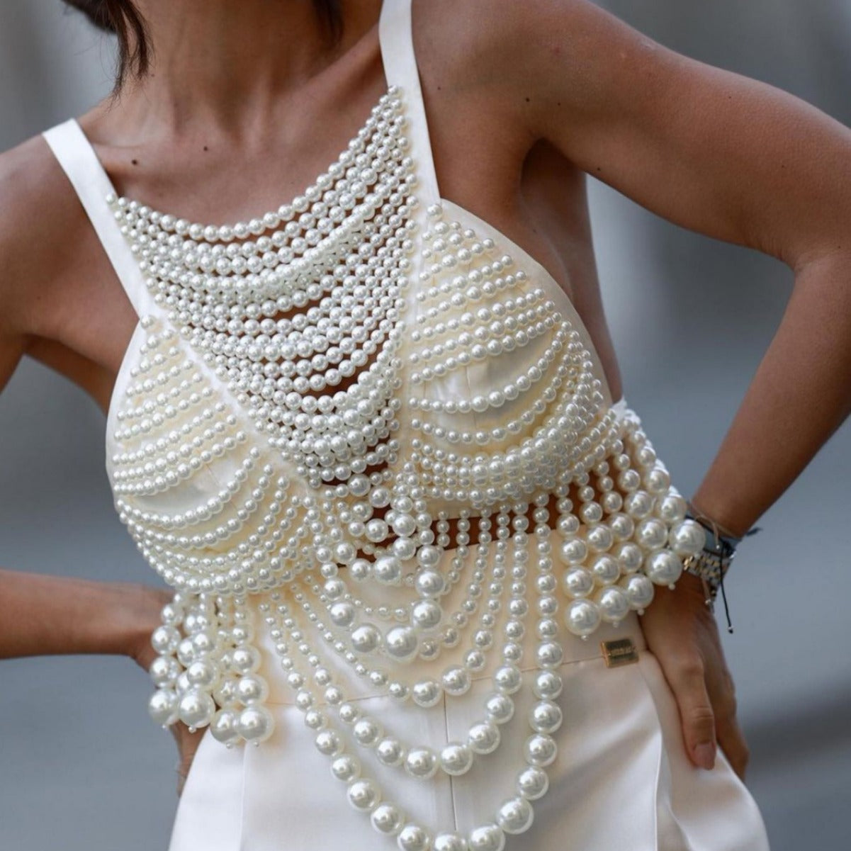 Gilet à bretelles en perles pour femme