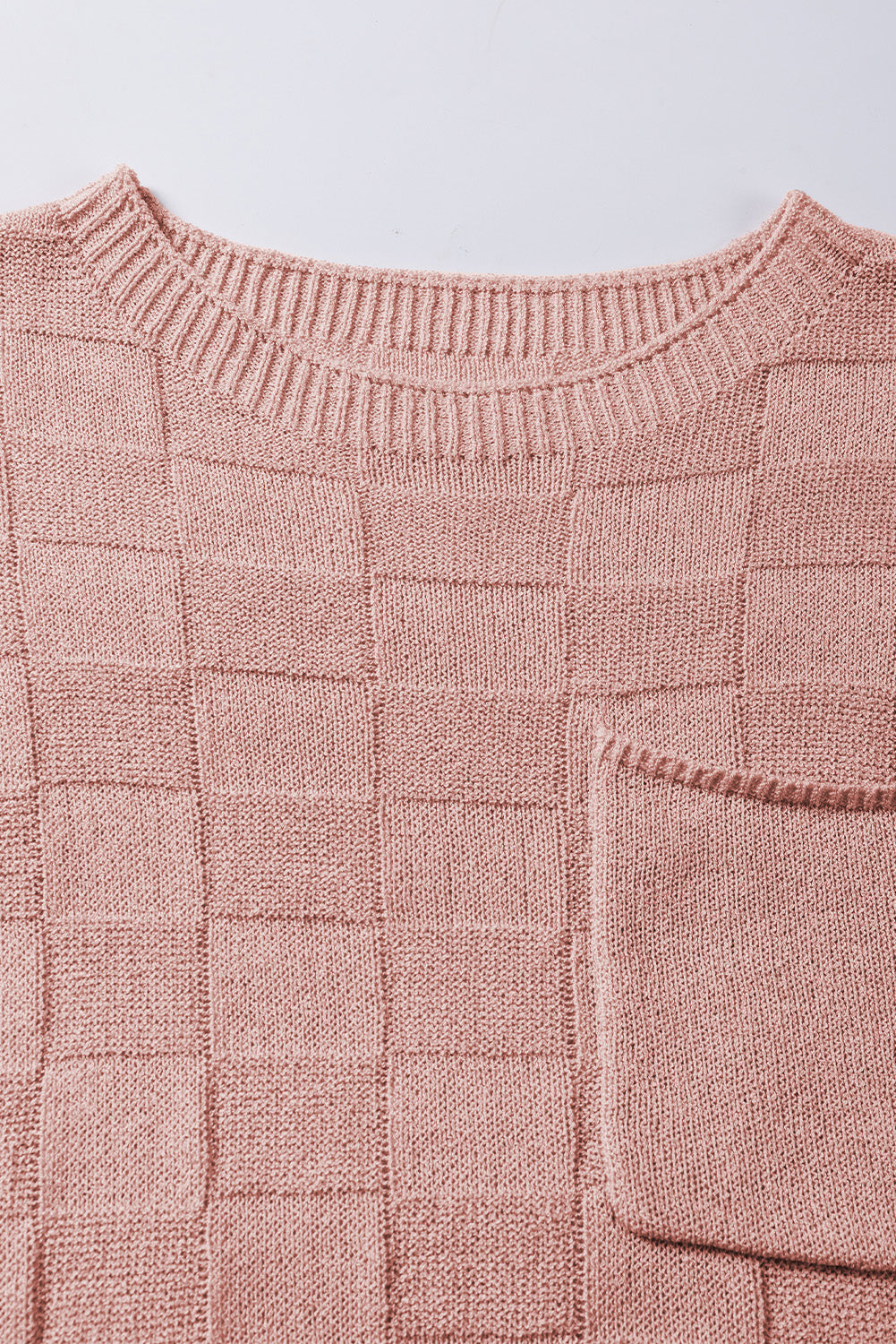 Pull à manches courtes en tricot texturé en treillis rose poussiéreux