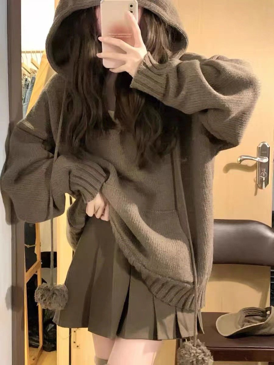 Winter Wear A Set Of Hooded Sweater Matching Slimming Pleated Skirt Two-piece Set