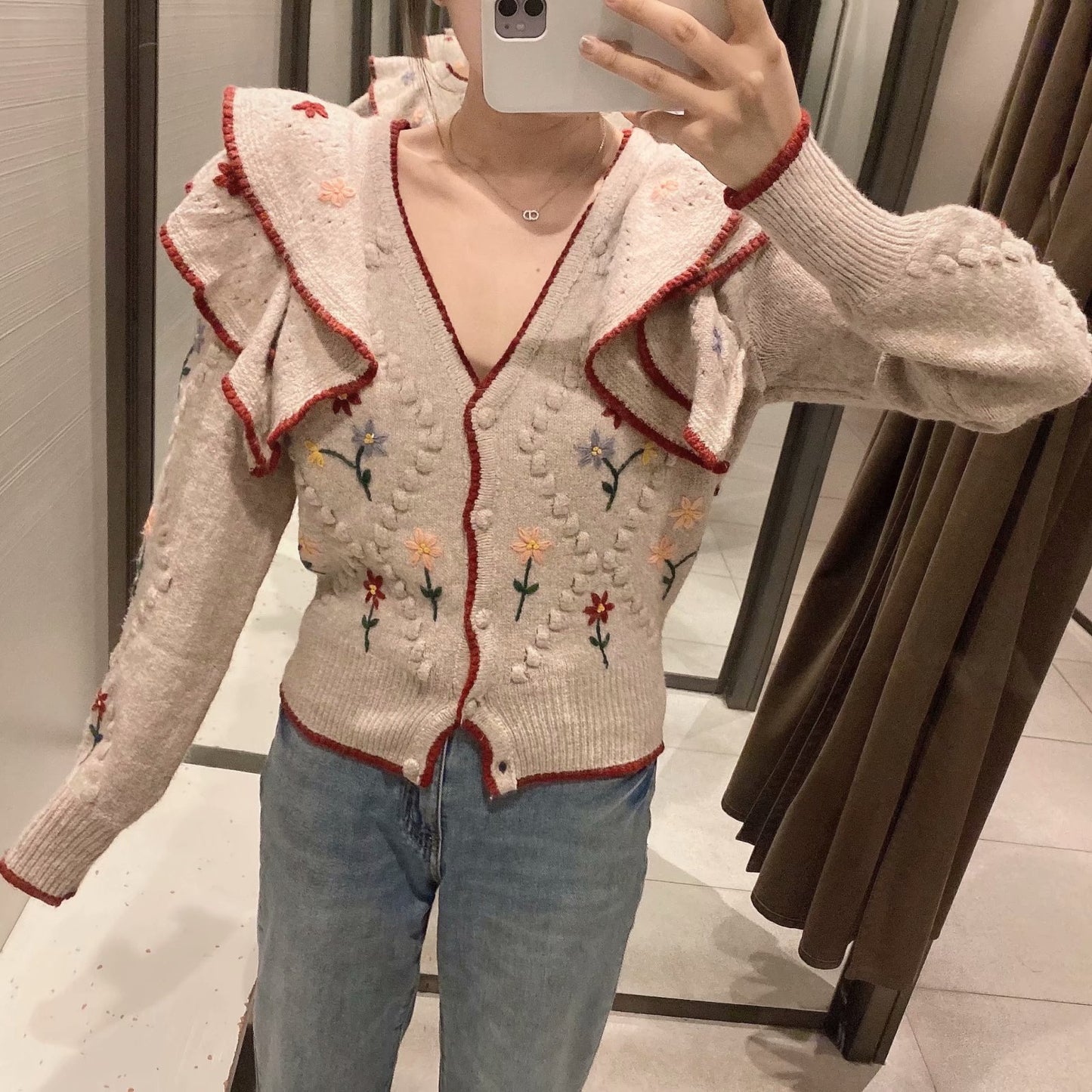 Women's jacket with embroidered knitted cardigan