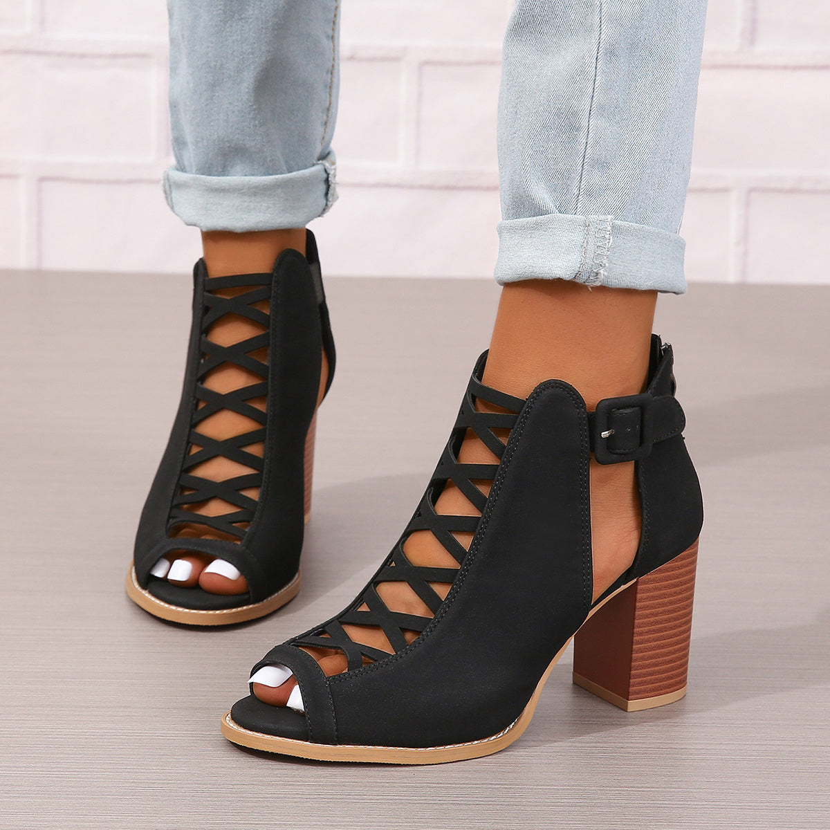 Thick Heel Women's Round Toe Buckle High Heel Sandals