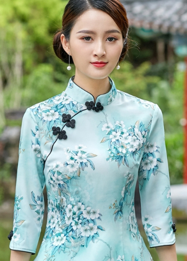 Classic And Elegant Chinese Cheongsam Top