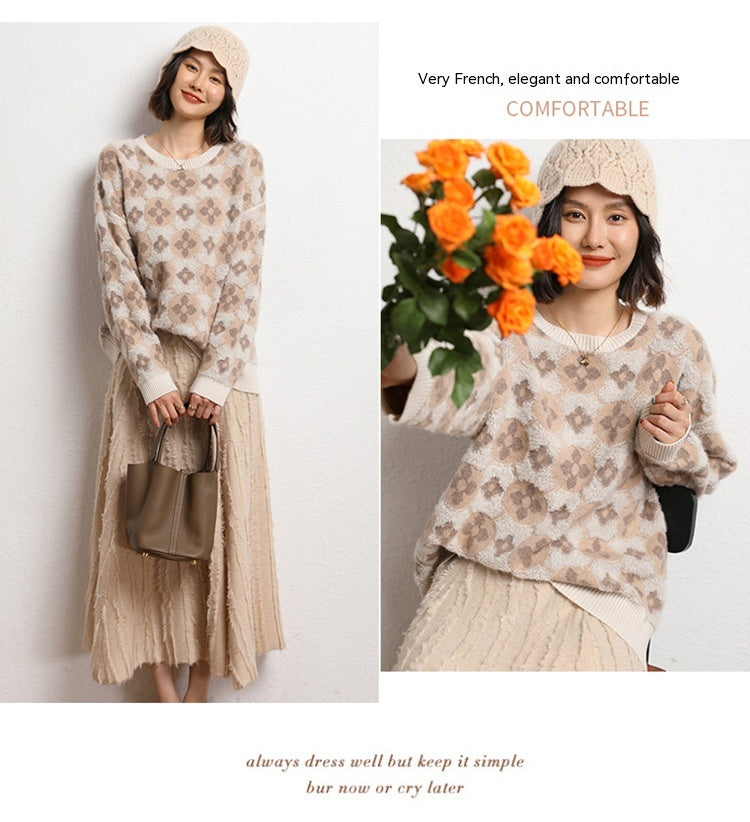 Women's Loose Round Neck Jacquard Double-layer Embroidery Cropped Pullover Sweater Wool