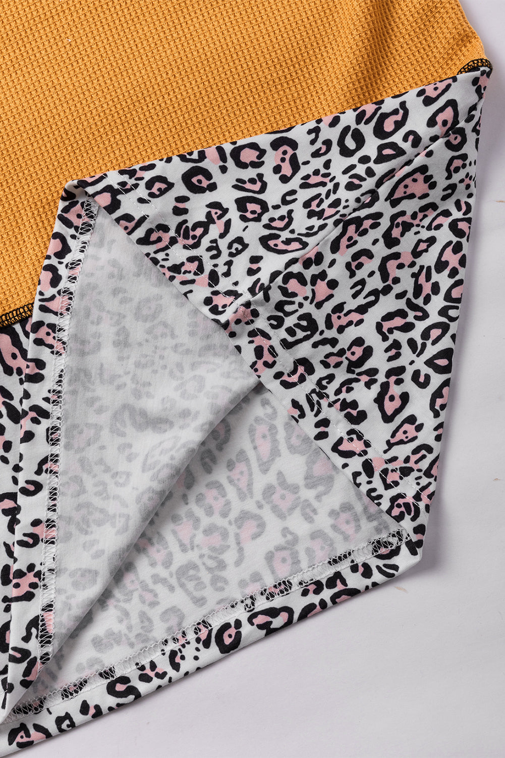 Top de patchwork de punto gofre con estampado de leopardo naranja Vitality