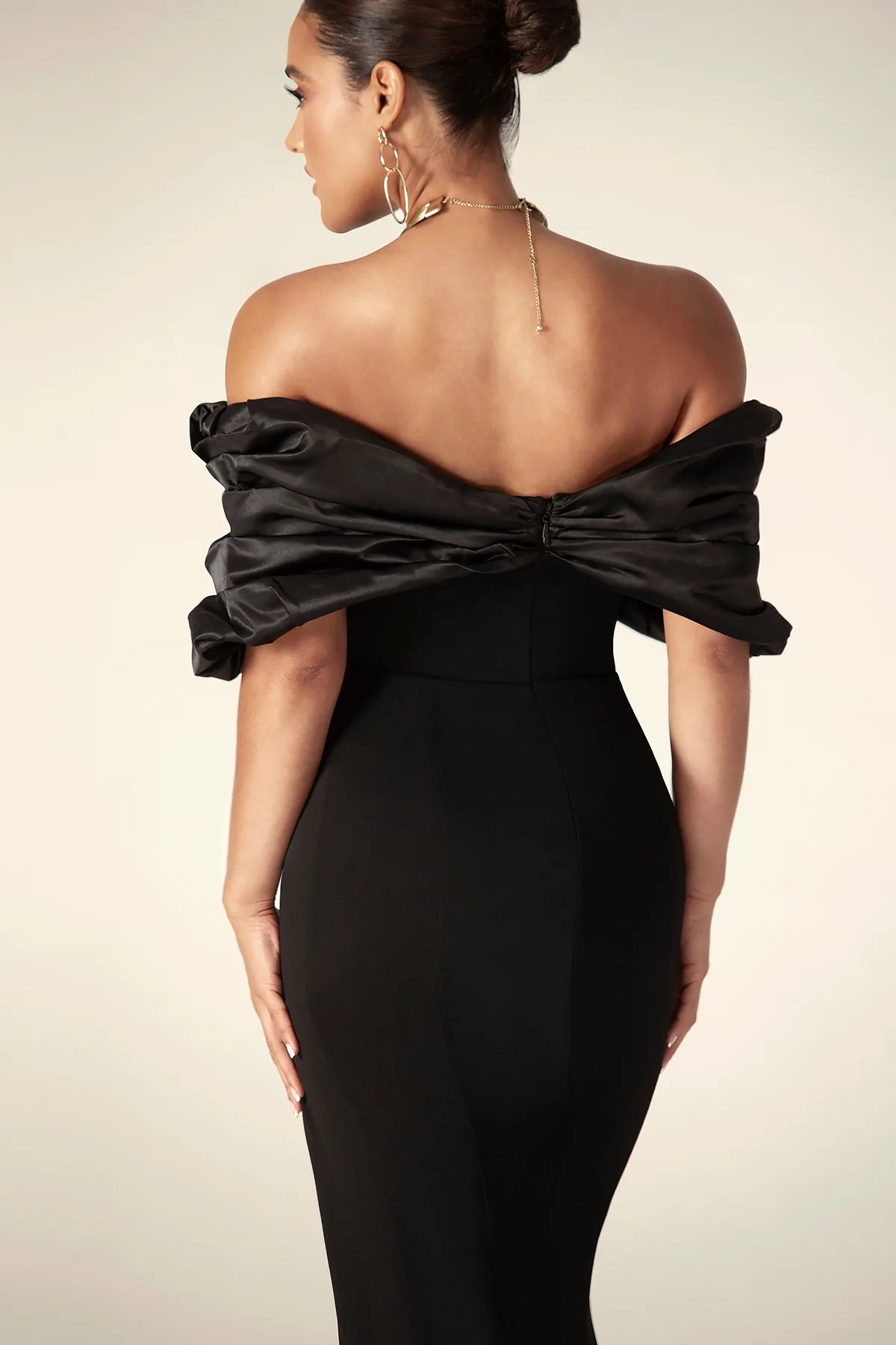 Women's Off-shoulder Split Ruffle Hip Dress