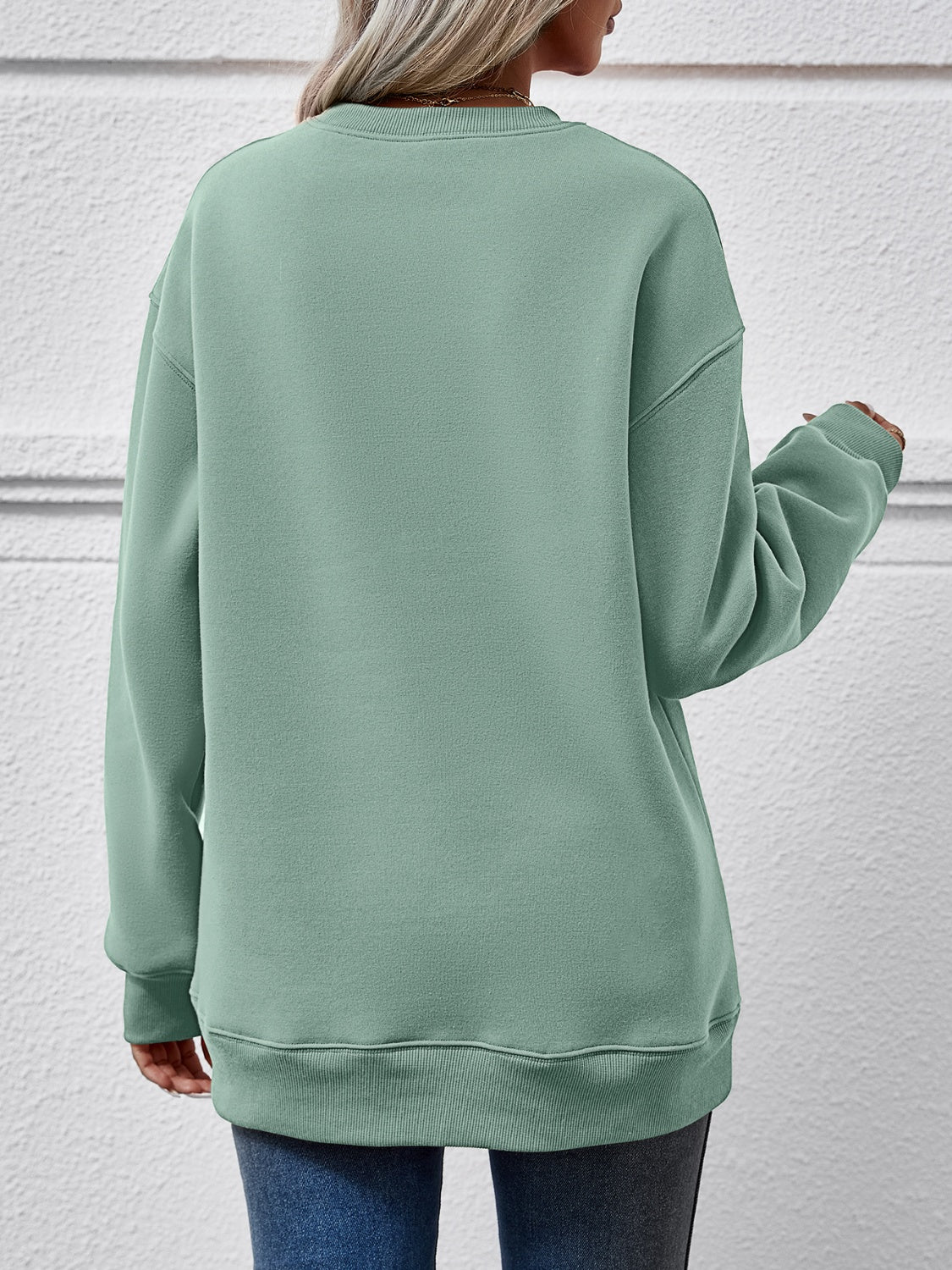 Sweat-shirt à épaules tombantes avec motif d'arbre de Noël