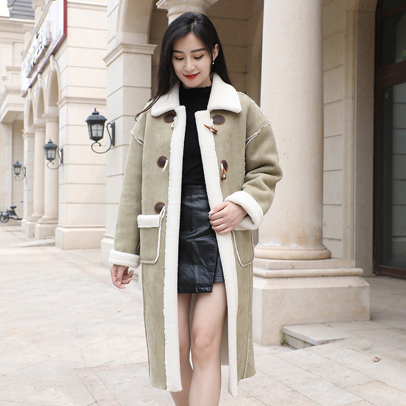 Women's Fashionable Lamb Fur Coat