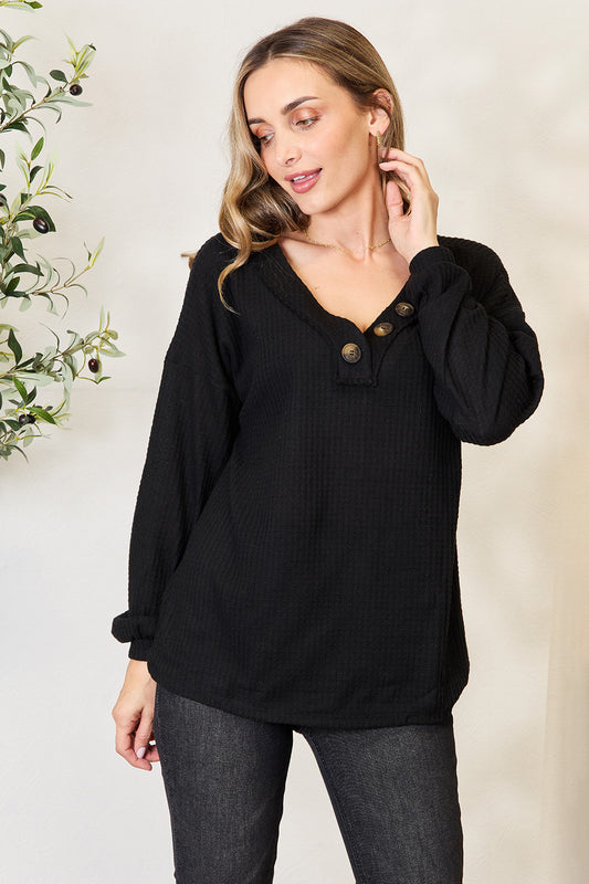 Blusa de manga larga con botones Zenana