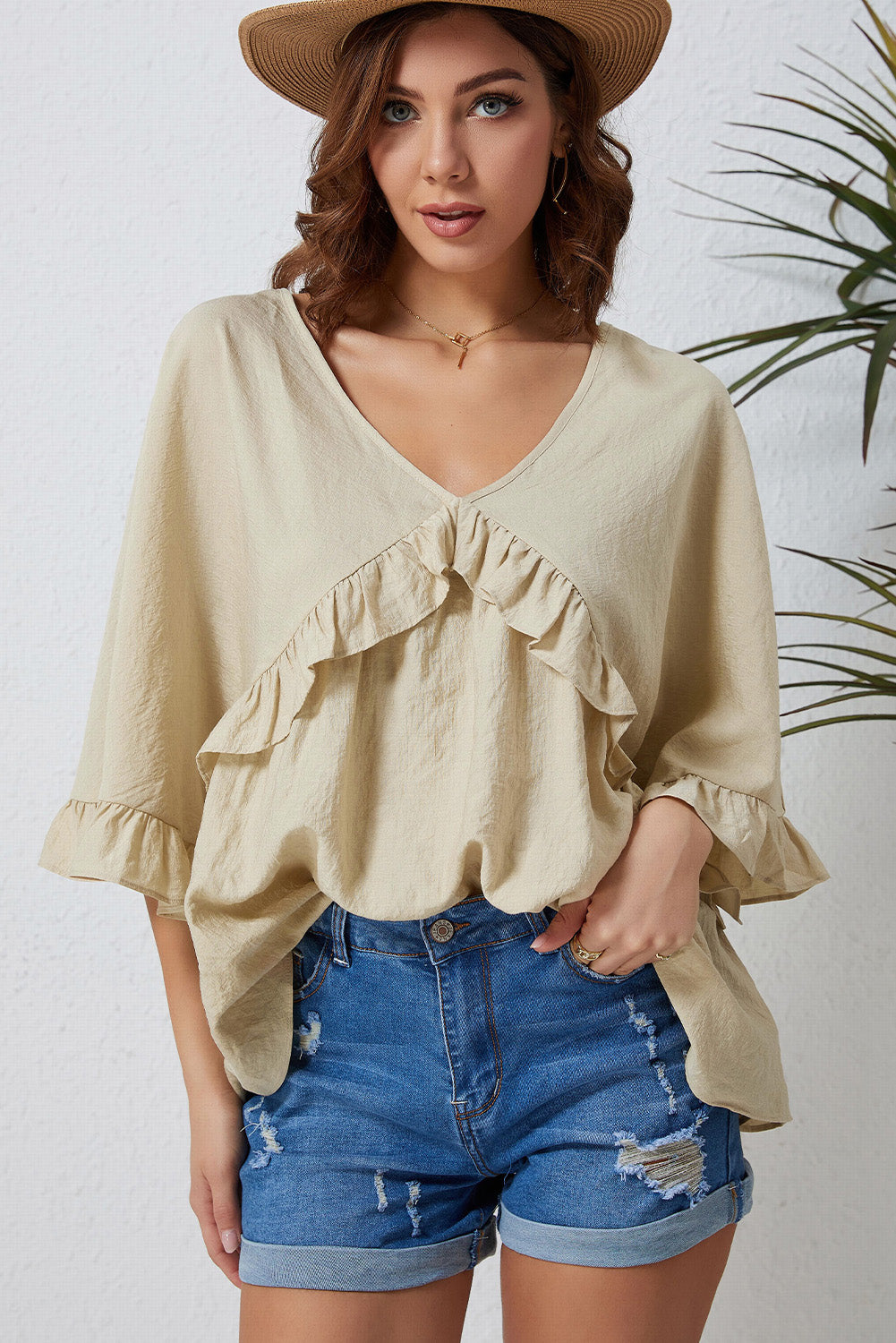 Blusa de media manga con cuello en V y volantes de Double Take