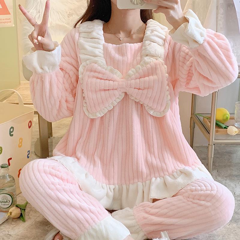 Women's Fashion Lace Flannel Sweet Home Wear Suit