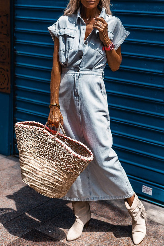 Vestido vaquero azul con manga corta de murciélago y abertura en la espalda de Beau