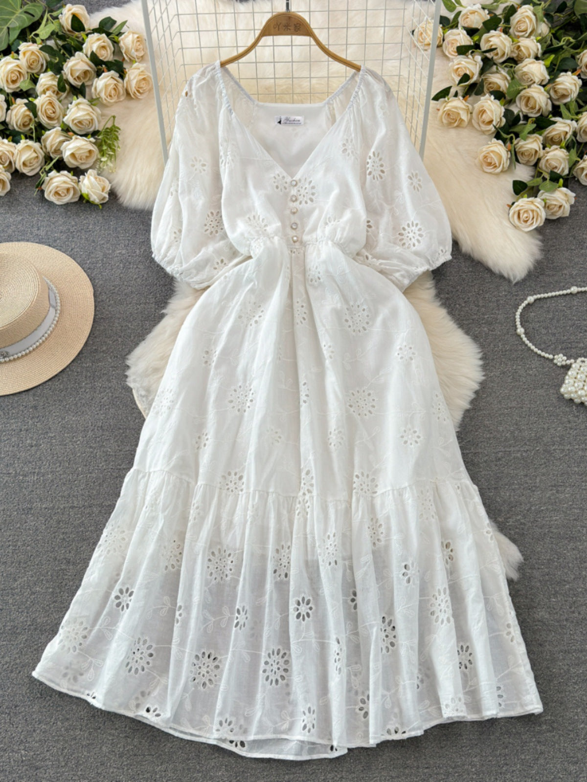 Temperament Short Sleeve V-neck Waist-controlled Slimming A- Line Hollow Embroidery Dress