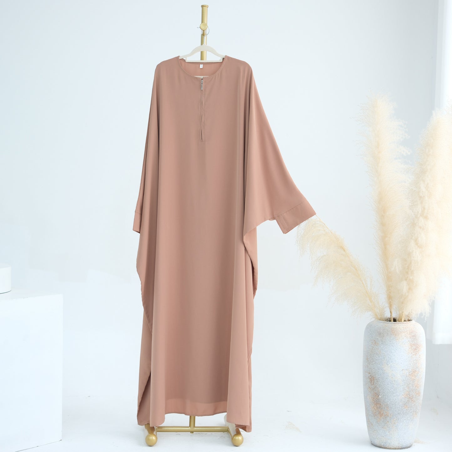 Robe à col rond et manches chauve-souris pour femmes