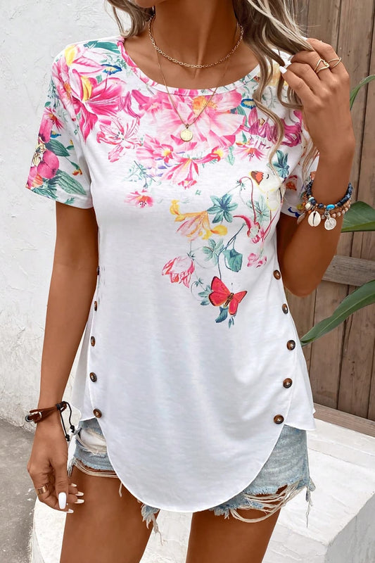 Top floral con detalle de dobladillo abotonado y cuello redondo