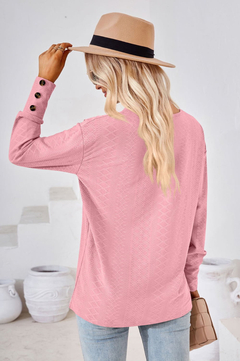 Blusa de manga larga con cuello en V