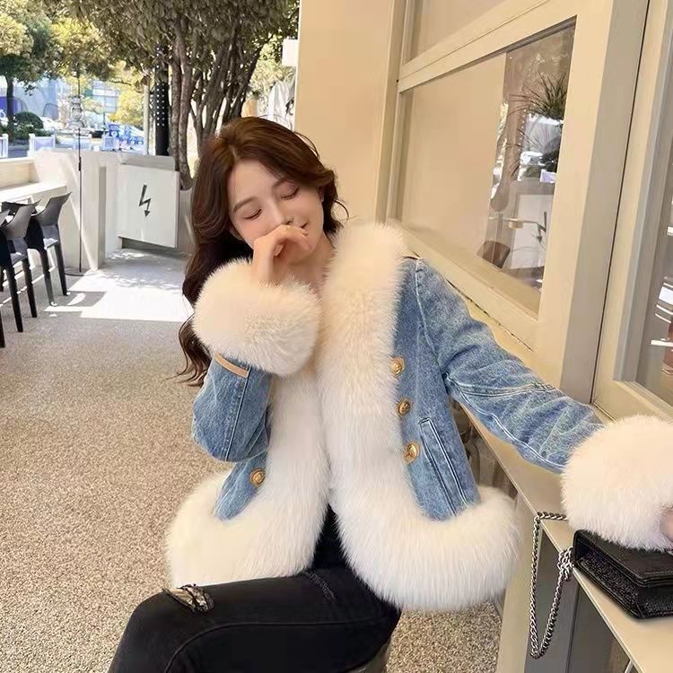 Winter New Fox Fur Fur Short Goose Down Young Coat For Women