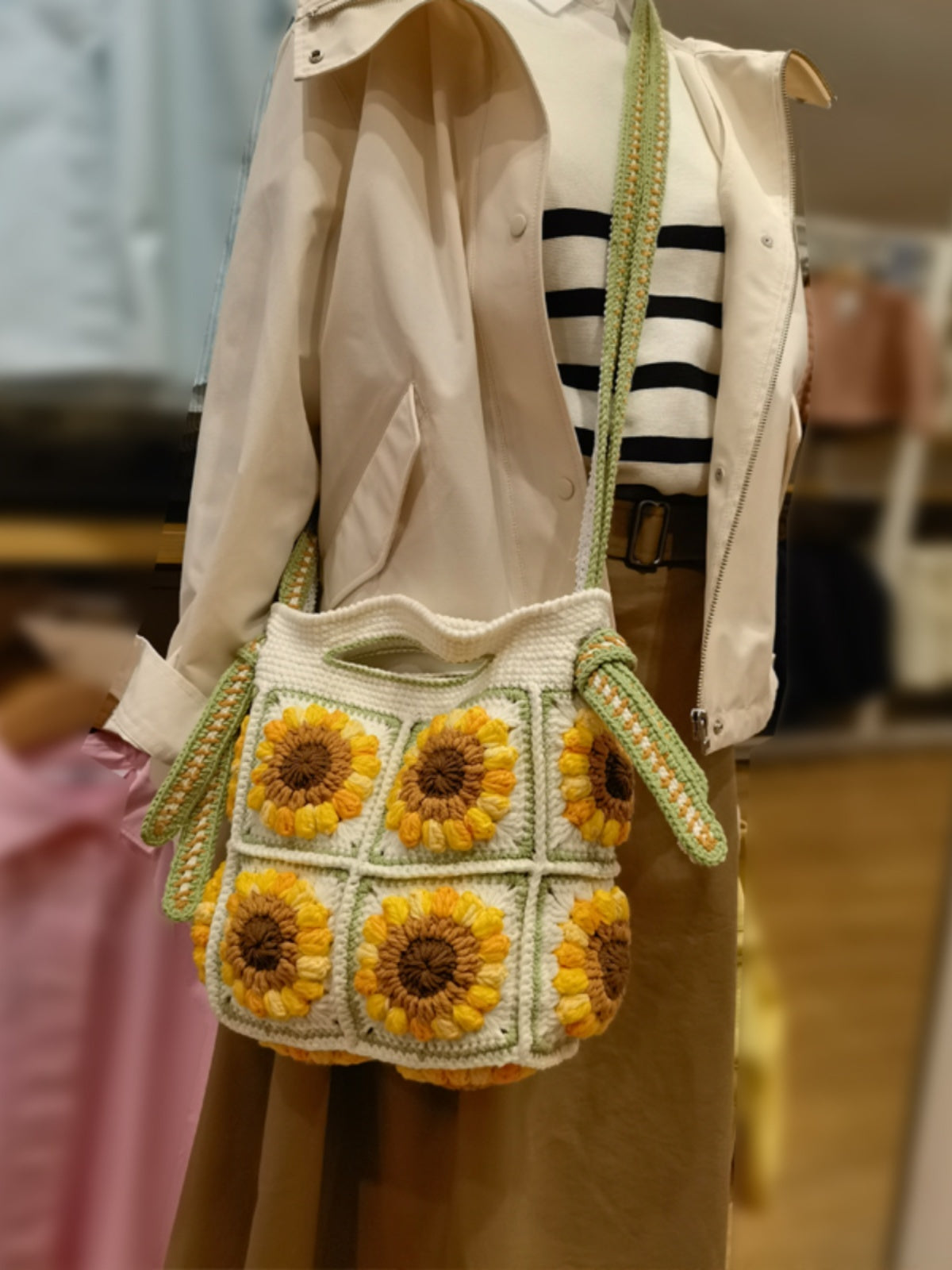 Sac à bandoulière en laine crocheté à la main à double usage, joli sac à main tissé à la main en tournesol pour femme