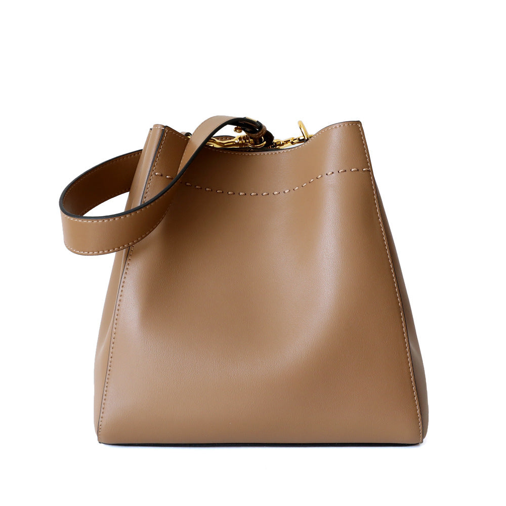 The New Leather Thick Line All-match One-shoulder Messenger Bag