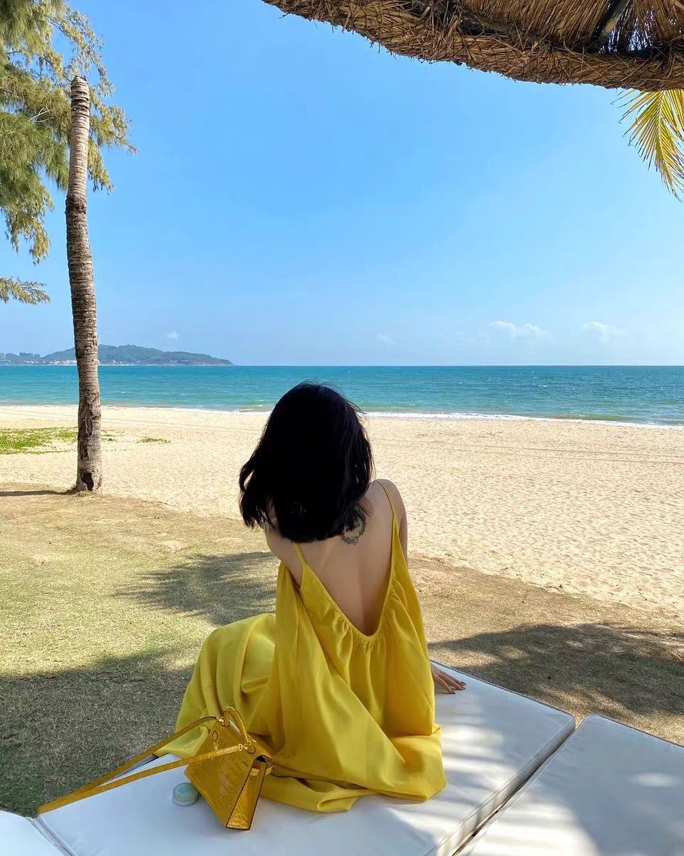 Robe à bretelles jaune super féerique pour séance photo de plage