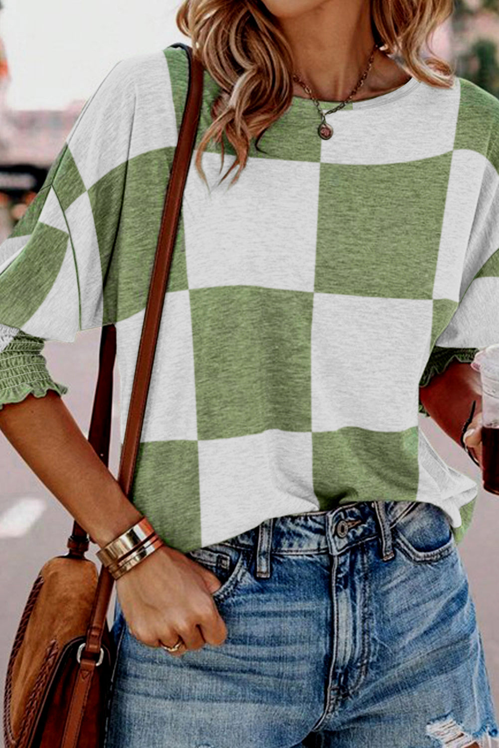 Blusa con puños fruncidos y estampado a cuadros en mezcla de verde hierba