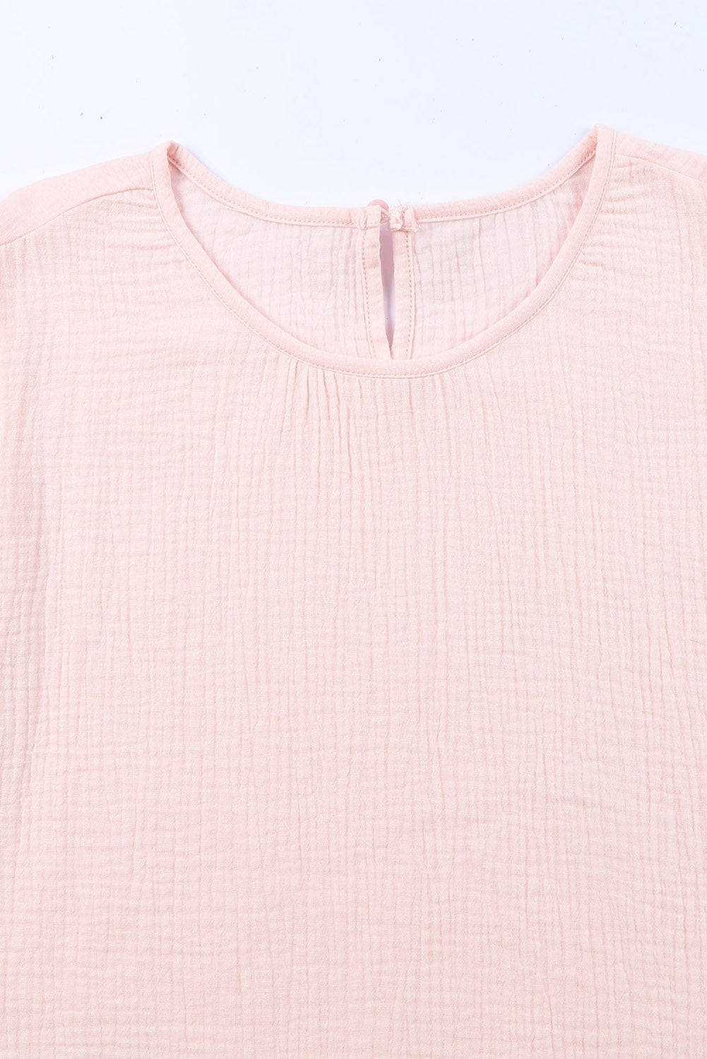 Blusa de manga corta con volantes escalonados y textura rosa