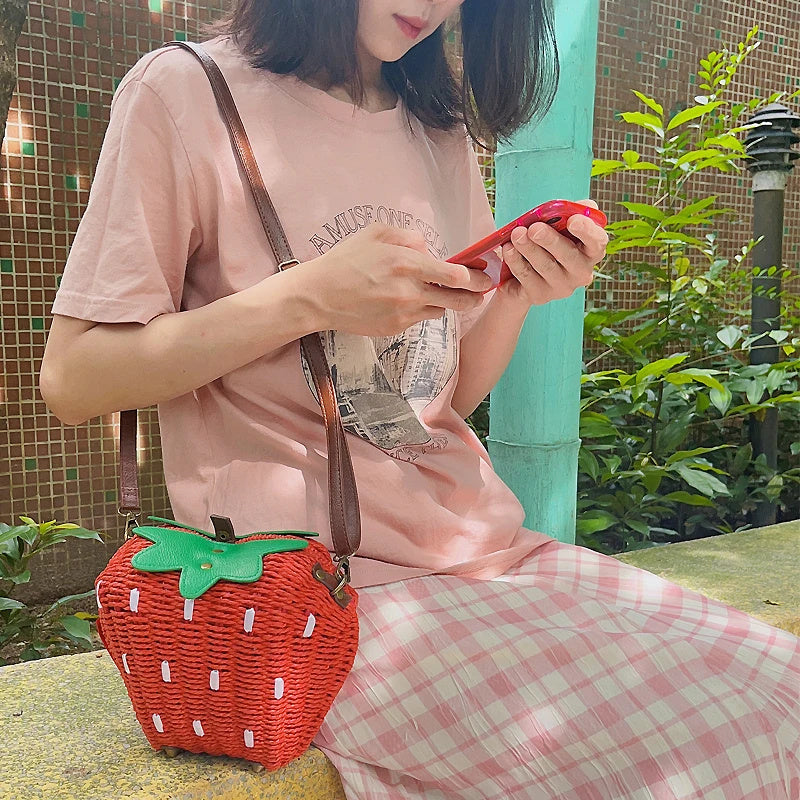 Sac tissé à la mode pour femme avec fraises